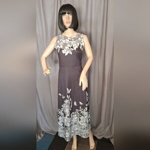 NWT/ MADE WITH LOVE / Chic Black and White Floral Maxi Dress